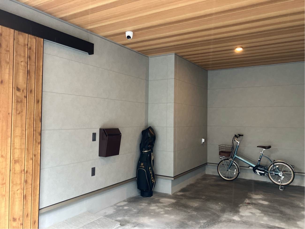 施工後：ガレージ全体の様子